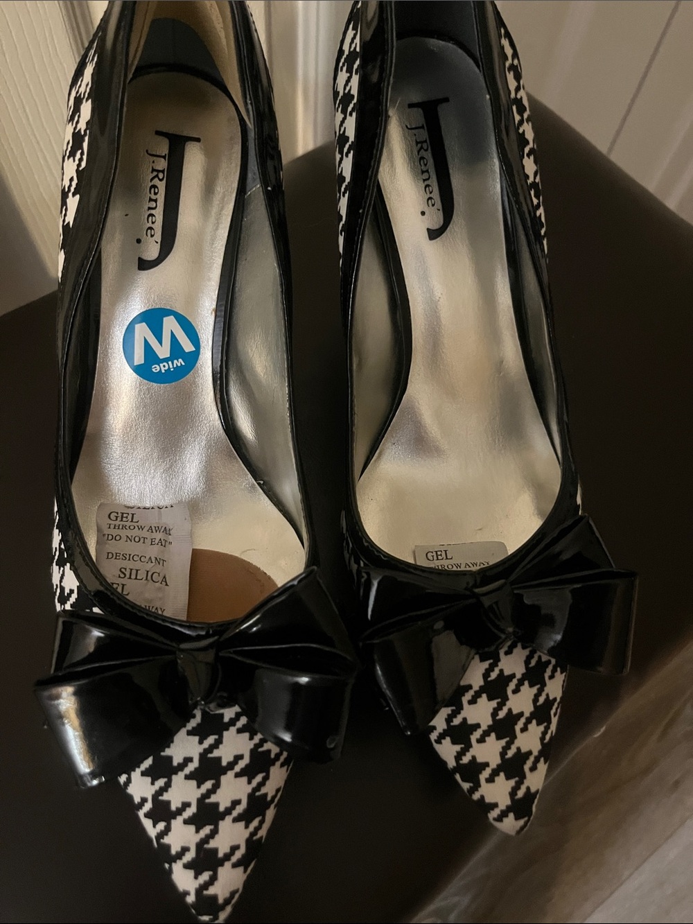 J.Renee Black & White Houndstooth Pointed Pumps with Patent Bow - Picture 5 of 5
